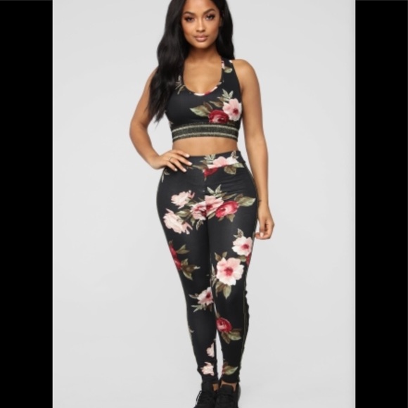 Fashion Nova Tops - Shower Me With Flowers Lounge Set
